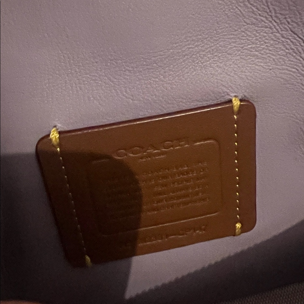 Coach Quilted Tabby Shoulderbag - Picture 8 of 8
